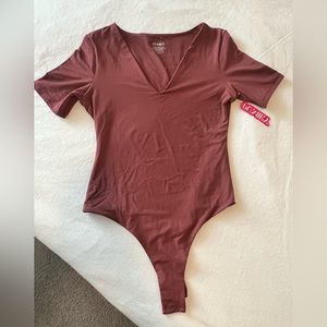 NEW Pumiey Women’s V Neck Short Sleeve Bodysuit